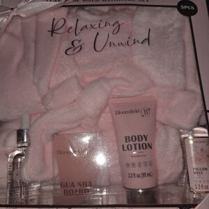 Bloomfield Pink Bathrobe Set